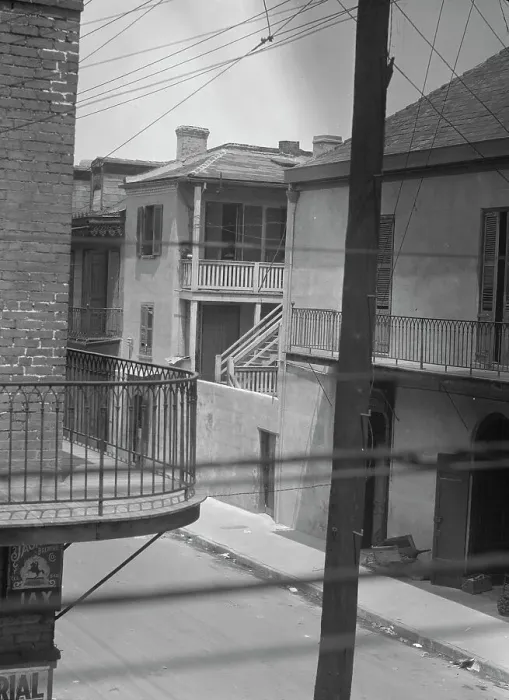 Framed Print : Street scene, New Orleans, between 1920 and 1926. Creator: Arnold Genthe Framed Print : Street scene, New Orleans, between 1920 and 1926. Creator: Arnold Genthe