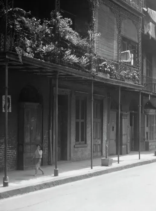 Framed Print : Street scene, New Orleans, between 1920 and 1926. Creator: Arnold Genthe Framed Print : Street scene, New Orleans, between 1920 and 1926. Creator: Arnold Genthe