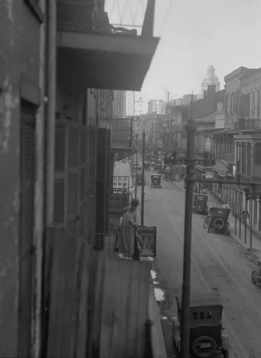 Framed Print : Street scene, New Orleans or Charleston, South Carolina, between 1920 and 1926. Creator: Arnold Genthe Framed Print : Street scene, New Orleans or Charleston, South Carolina, between 1920 and 1926. Creator: Arnold Genthe