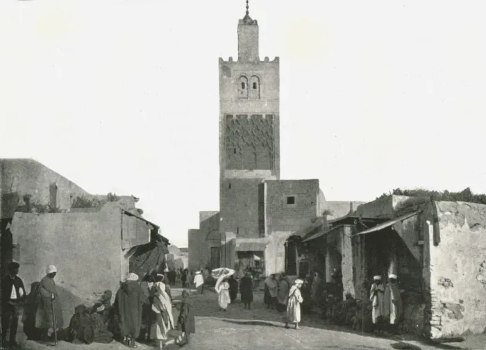 Framed Print : Street in Tunis, Tunisia, 1895. Creator: W &s Ltd Framed Print : Street in Tunis, Tunisia, 1895. Creator: W &s Ltd