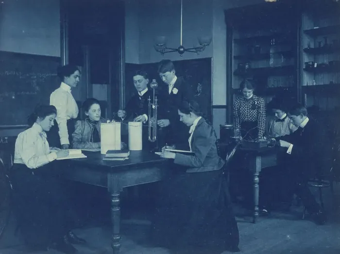 Framed Print : Students conducting electrical experiments with batteries, Western High... Washington DC, (1899?). Creator: Frances Benjamin Johnston Framed Print : Students conducting electrical experiments with batteries, Western High... Washington DC, (1899?). Creator: Frances Benjamin Johnston