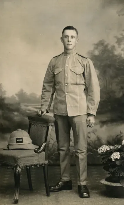 Framed Print : Studio portrait of a soldier of C Company, 2nd Battalion the Kings Regiment, Iraq, 1926 Framed Print : Studio portrait of a soldier of C Company, 2nd Battalion the Kings Regiment, Iraq, 1926