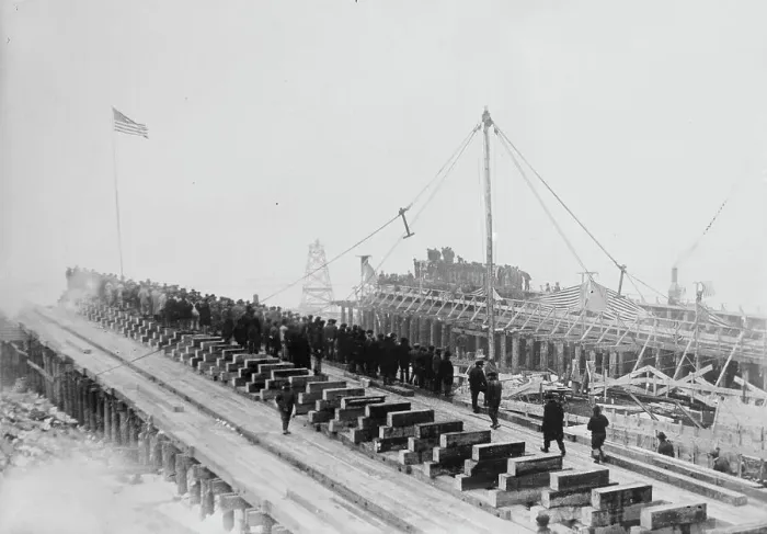 Framed Print : Submarine Co. yard, Newark, between c1915 and c1920. Creator: Bain News Service Framed Print : Submarine Co. yard, Newark, between c1915 and c1920. Creator: Bain News Service