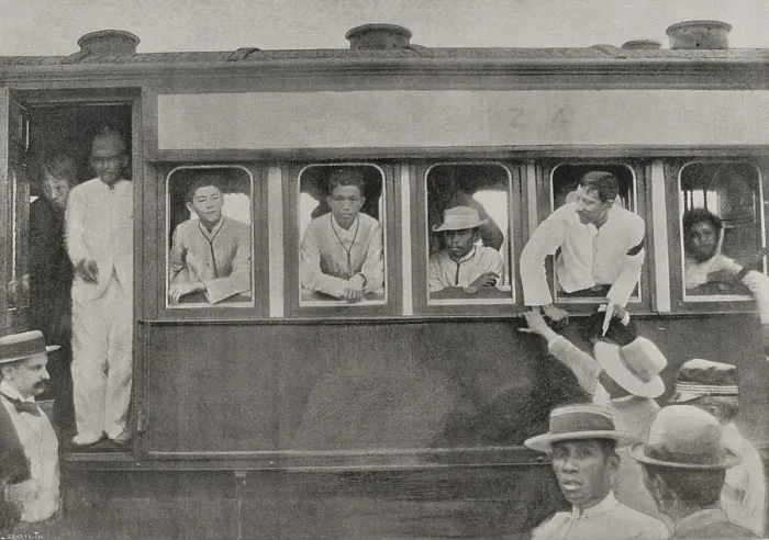 Framed Print : Submission of the main leaders of the Philippine uprising (Philippine Revolution, Philippines, 1898. Creator: Unknown) Framed Print : Submission of the main leaders of the Philippine uprising (Philippine Revolution, Philippines, 1898. Creator: Unknown)