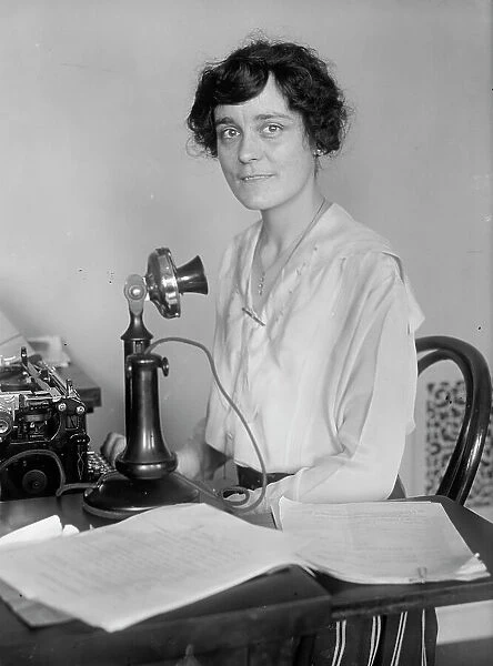 Sue Dorsey, 1918. Creator: Harris & Ewing. Sue Dorsey, 1918. Creator: Harris & Ewing