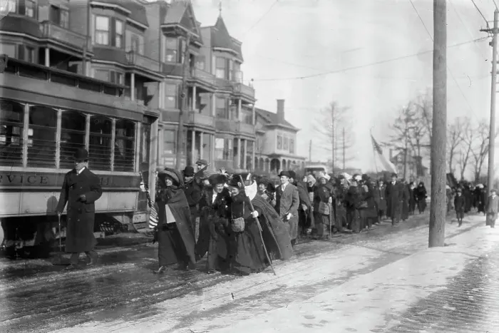 Framed Print : Suffrage hike to Wash'n, 1913. Creator: Bain News Service Framed Print : Suffrage hike to Wash'n, 1913. Creator: Bain News Service