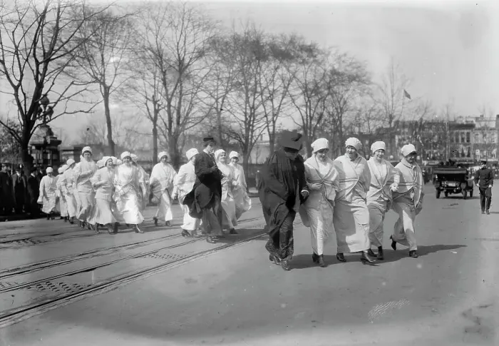 Framed Print : Suffrage parade, 1913, 1913. Creator: Bain News Service Framed Print : Suffrage parade, 1913, 1913. Creator: Bain News Service