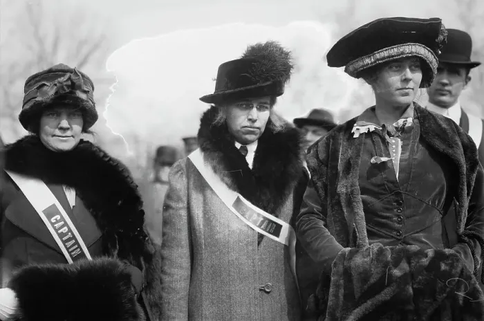 Framed Print : Suffrage parade - Mrs. Mary Bair, Mr[s]. W. Albert Wood, and Mrs. R.S. [i.e. Richard Coke]... 1913 Creator: Bain News Service