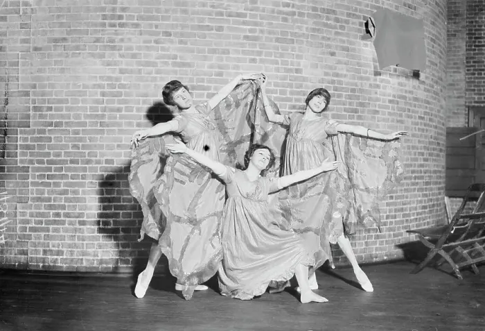 Framed Print : Suffragette Ball - Butterfly Dance, between c1910 and c1915. Creator: Bain News Service Framed Print : Suffragette Ball - Butterfly Dance, between c1910 and c1915. Creator: Bain News Service