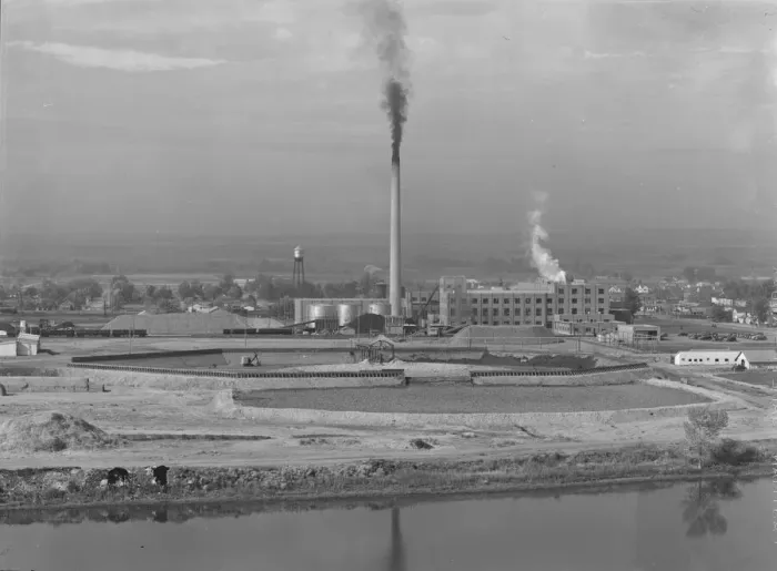 Framed Print : Sugar beet factory (Amalgamated Sugar Company) along... Nyssa, Malheur County, Oregon, 1939. Creator: Dorothea Lange Framed Print : Sugar beet factory (Amalgamated Sugar Company) along... Nyssa, Malheur County, Oregon, 1939. Creator: Dorothea Lange