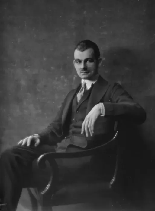 Framed Print : Sullivan, Noel, Mr. portrait photograph, 1915. Creator: Arnold Genthe Framed Print : Sullivan, Noel, Mr. portrait photograph, 1915. Creator: Arnold Genthe