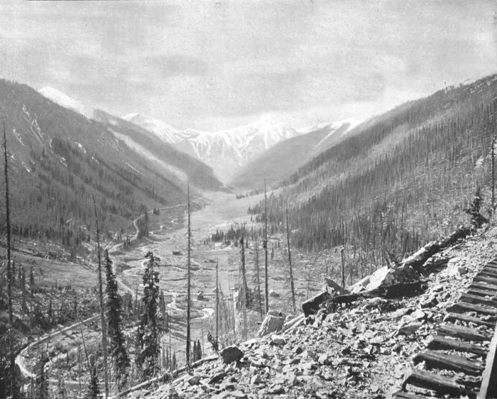Framed Print : Sultan Mountain, near Silverton, Colorado, USA, c1900. Creator: Unknown Framed Print : Sultan Mountain, near Silverton, Colorado, USA, c1900. Creator: Unknown