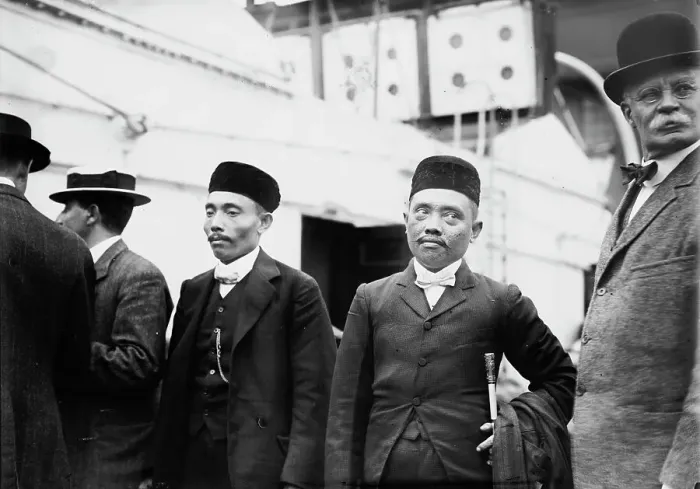Framed Print : Sultan of Sulu with his brother and others, 1910. Creator: Bain News Service Framed Print : Sultan of Sulu with his brother and others, 1910. Creator: Bain News Service