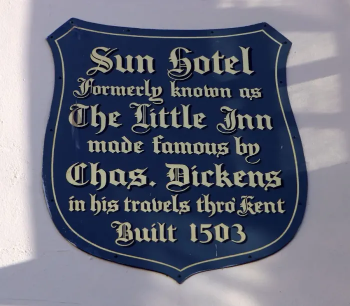 Framed Print : The Sun Hotel Sign, hotel built in 1503, Canterbury, Kent Framed Print : The Sun Hotel Sign, hotel built in 1503, Canterbury, Kent