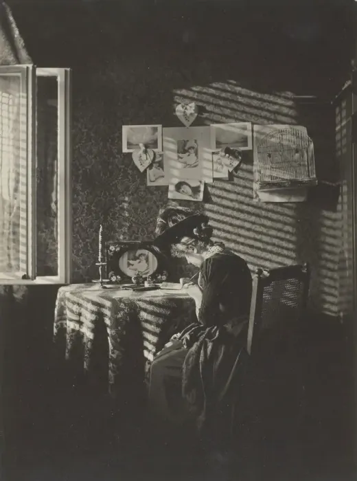 Framed Print : Sun Rays - Paula, Berlin, 1889, printed 1920 / 39. Creator: Alfred Stieglitz Framed Print : Sun Rays - Paula, Berlin, 1889, printed 1920 / 39. Creator: Alfred Stieglitz