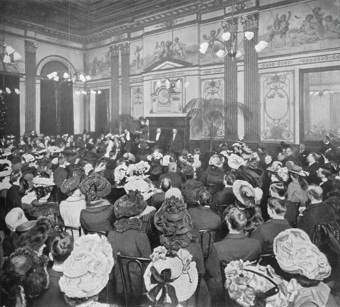 Framed Print : A Sunday evening debate at the Old Playgoers Club, London, c1903 (1903) Framed Print : A Sunday evening debate at the Old Playgoers Club, London, c1903 (1903)