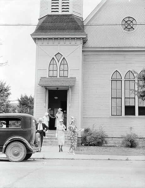 Sunday morning, Dayton, Tennessee, 1936. Creator: Dorothea Lange