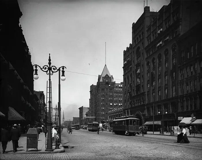 Framed Print : Superior Street, Cleveland, O[hio], c1905. Creator: Unknown