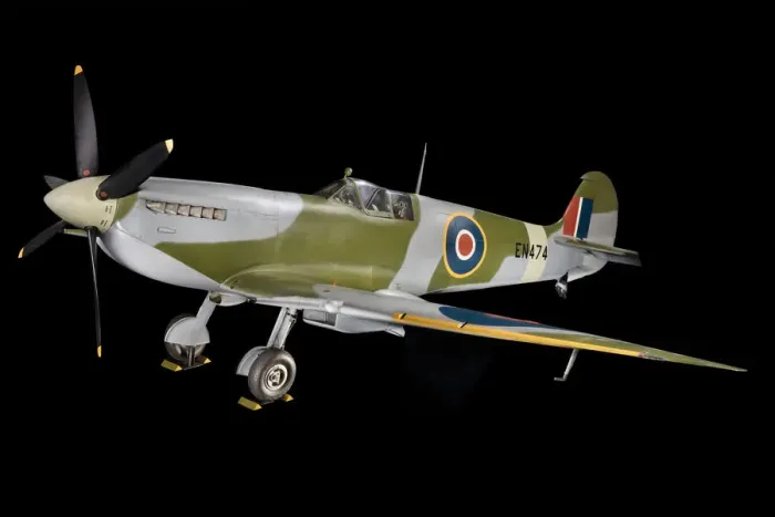 Framed Print : Supermarine Spitfire HF. Mk. VIIc, 1938. Creator: Supermarine Aviation Works Framed Print : Supermarine Spitfire HF. Mk. VIIc, 1938. Creator: Supermarine Aviation Works