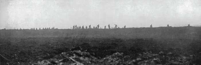 Framed Print : Sur le front occidental: la prise de la Crete de Vimy; Apres avoir brise devant eux la... 1917. Creator: Unknown Framed Print : Sur le front occidental: la prise de la Crete de Vimy; Apres avoir brise devant eux la... 1917. Creator: Unknown