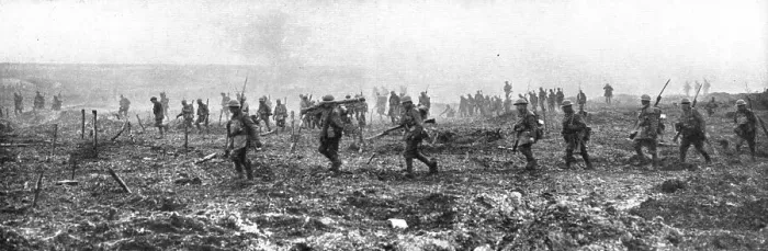 Framed Print : Sur le front occidental: la prise de la Crete de Vimy; Le marche en avant Canadiens...1917. Creator: Unknown Framed Print : Sur le front occidental: la prise de la Crete de Vimy; Le marche en avant Canadiens...1917. Creator: Unknown