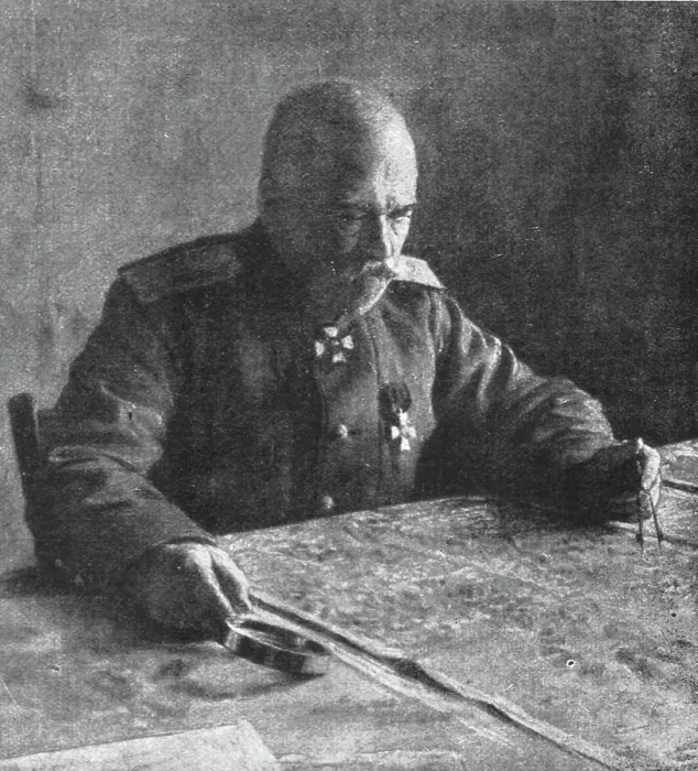 Framed Print : Sur le front Russe; Le general Sakharof, commandant une armee russe en Volhynie, 1916. Creator: Unknown Framed Print : Sur le front Russe; Le general Sakharof, commandant une armee russe en Volhynie, 1916. Creator: Unknown