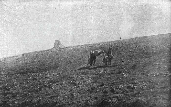 Framed Print : Sur les champs de bataille Macedoniens de Gornitchevo et du Kaimaktchalan; La releve... 1916. Creator: Unknown Framed Print : Sur les champs de bataille Macedoniens de Gornitchevo et du Kaimaktchalan; La releve... 1916. Creator: Unknown