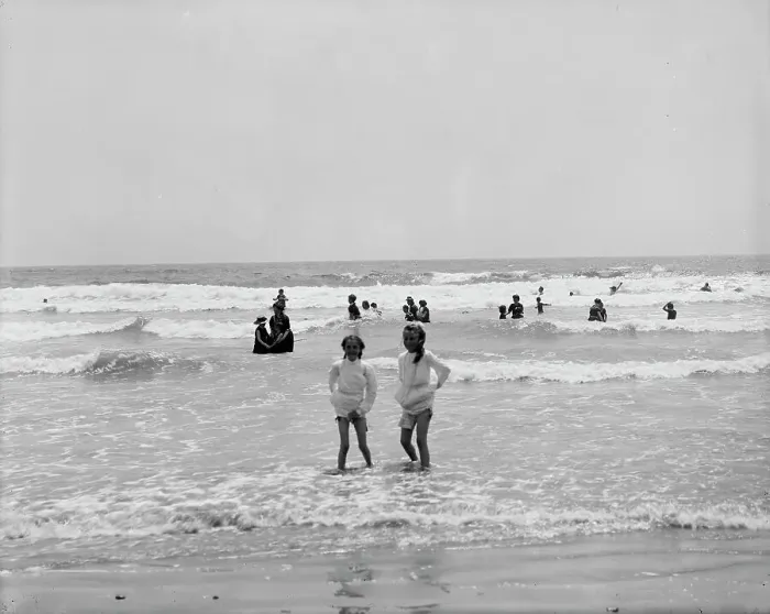 Framed Print : Surf bathing, between 1900 and 1905. Creator: Unknown Framed Print : Surf bathing, between 1900 and 1905. Creator: Unknown