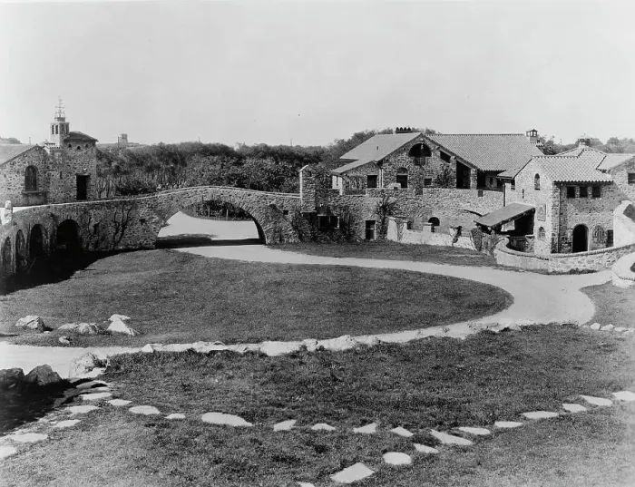 Framed Print : Surprise Valley Farm, Arthur Curtiss James property, Beacon Hill Road, Newport, Rhode Island, 1917 Creator: Frances Benjamin Johnston. Surprise Valley Farm, Arthur Curtiss James property, Beacon Hill Road, Newport, Rhode Island Framed Print : Surprise Valley Farm, Arthur Curtiss James property, Beacon Hill Road, Newport, Rhode Island, 1917 Creator: Frances Benjamin Johnston. Surprise Valley Farm, Arthur Curtiss James property, Beacon Hill Road, Newport, Rhode Island