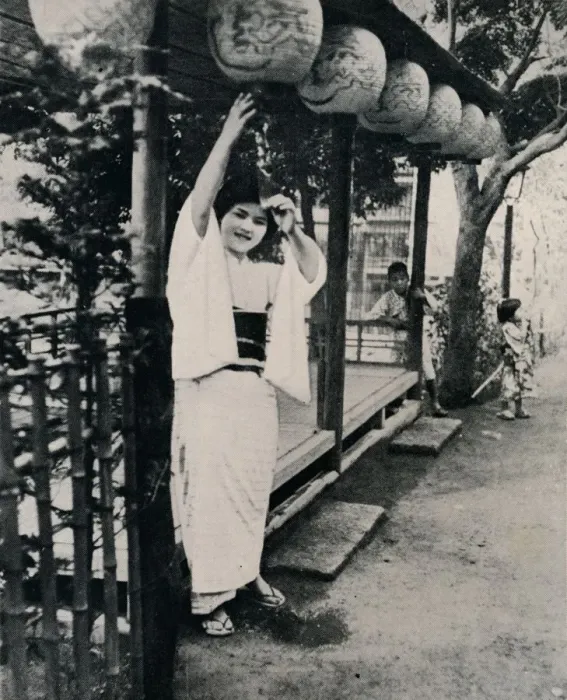Framed Print : Sweet natured smile of tea-house maid, called nesan - elder sister, c1900, (1921). Artist: Julian Leonard Street Framed Print : Sweet natured smile of tea-house maid, called nesan - elder sister, c1900, (1921). Artist: Julian Leonard Street