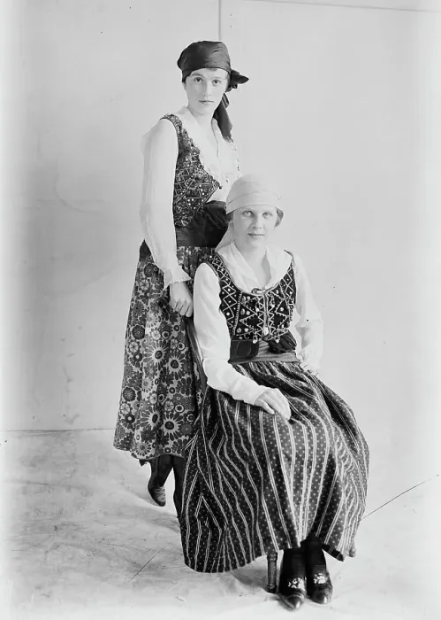 Framed Print : Sylvia Wigglesworth, C. DePue, between c1915 and c1920. Creator: Bain News Service Framed Print : Sylvia Wigglesworth, C. DePue, between c1915 and c1920. Creator: Bain News Service