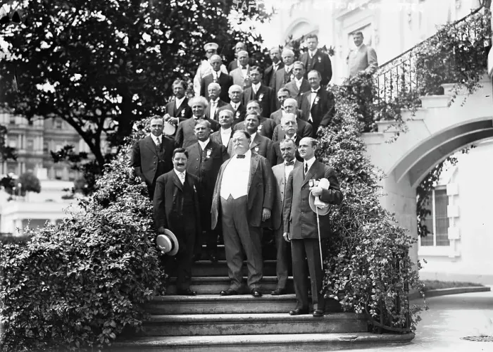 Framed Print : Taft Notification Committee, 1912. Creator: Bain News Service Framed Print : Taft Notification Committee, 1912. Creator: Bain News Service