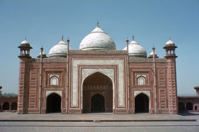 Framed Print : Taj Mahal Mosque, Agra, India Framed Print : Taj Mahal Mosque, Agra, India