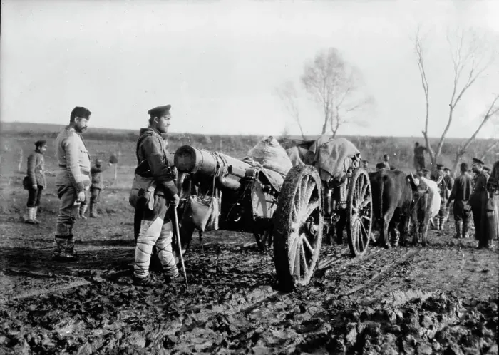 Framed Print : Taking Big Bulgar Guns to Tchataldja #12, between c1910 and c1915. Creator: Bain News Service Framed Print : Taking Big Bulgar Guns to Tchataldja #12, between c1910 and c1915. Creator: Bain News Service