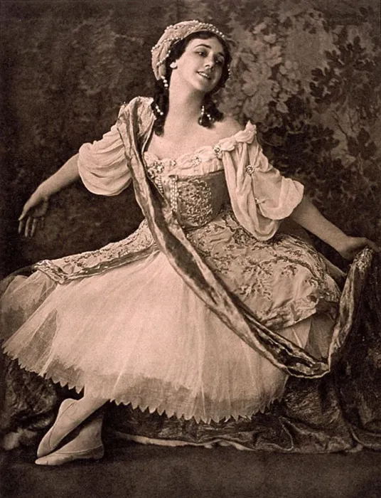 Framed Print : Tamara Karsavina, Russian ballerina, in Nikolai Tcherepnins ballet Le Pavillon d Armide, 1913 Framed Print : Tamara Karsavina, Russian ballerina, in Nikolai Tcherepnins ballet Le Pavillon d Armide, 1913