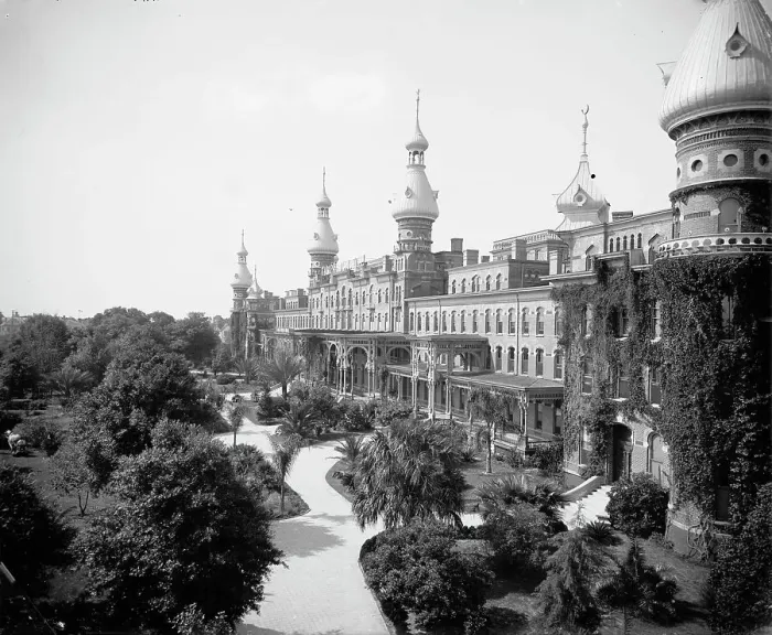 Framed Print : Tampa Bay Hotel, Fla. 1902. Creator: Unknown Framed Print : Tampa Bay Hotel, Fla. 1902. Creator: Unknown