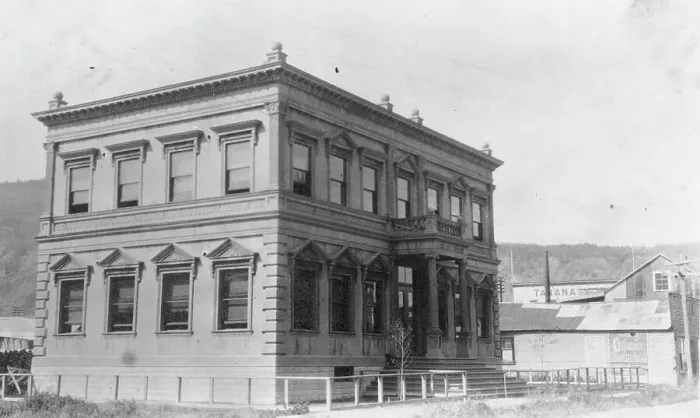 Framed Print : Tanana building, between c1900 and 1916. Creator: Unknown Framed Print : Tanana building, between c1900 and 1916. Creator: Unknown