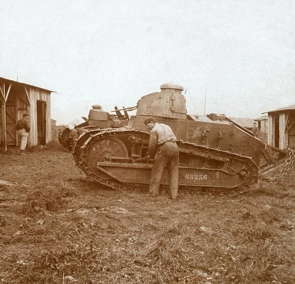 Tank maintenance, c1914-c1918