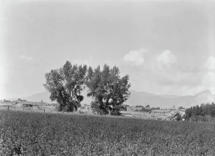 Framed Print : [Taos, New Mexico area views], between 1899 and 1928. Creator: Arnold Genthe