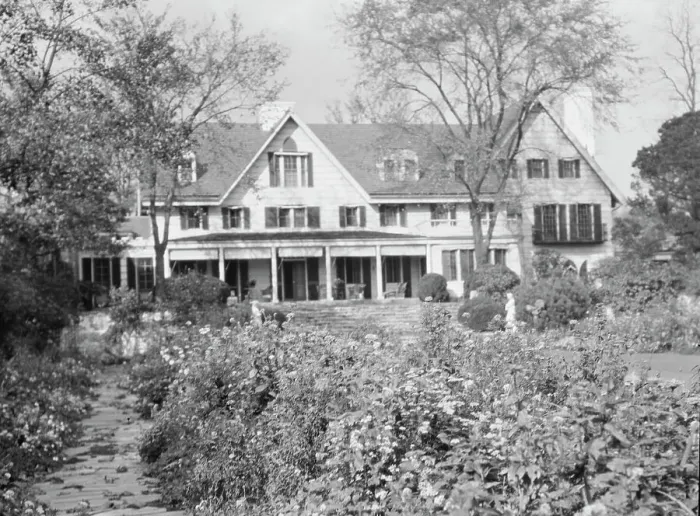 Framed Print : Taylor, Myron C. Mr. residence and grounds, Locust Valley, Long Island, New York, 1928 Nov. Creator: Arnold Genthe Framed Print : Taylor, Myron C. Mr. residence and grounds, Locust Valley, Long Island, New York, 1928 Nov. Creator: Arnold Genthe
