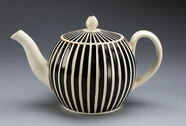 Teapot, Leeds, c. 1780. Creator: Unknown