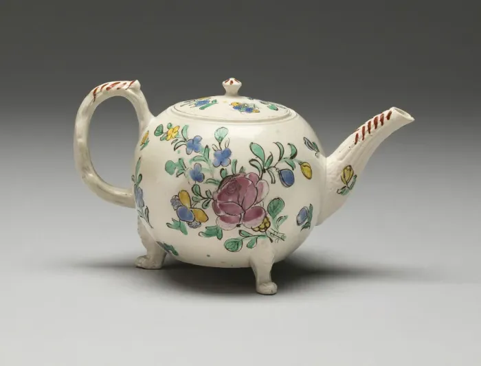 Framed Print : Teapot, Staffordshire, 1750 / 65. Creator: Staffordshire Potteries Framed Print : Teapot, Staffordshire, 1750 / 65. Creator: Staffordshire Potteries