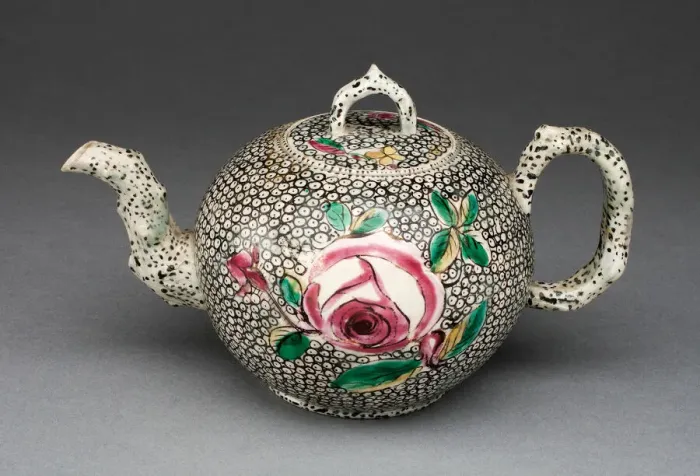 Framed Print : Teapot, Staffordshire, 1755 / 65. Creator: Staffordshire Potteries Framed Print : Teapot, Staffordshire, 1755 / 65. Creator: Staffordshire Potteries