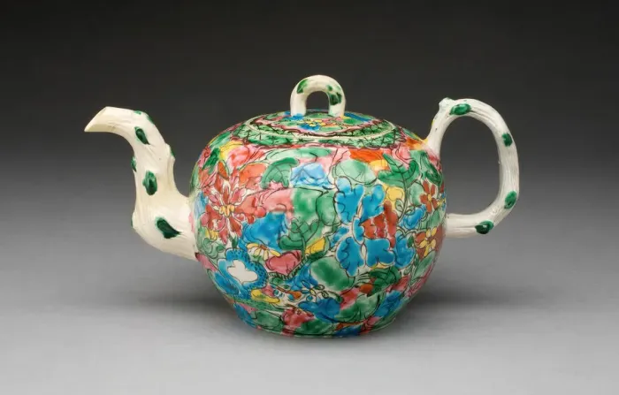 Framed Print : Teapot, Staffordshire, c. 1760. Creator: Staffordshire Potteries Framed Print : Teapot, Staffordshire, c. 1760. Creator: Staffordshire Potteries