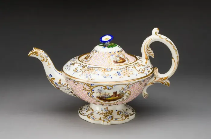 Framed Print : Teapot, Stoke on Trent, c. 1840. Creator: Spode Ceramic Works Framed Print : Teapot, Stoke on Trent, c. 1840. Creator: Spode Ceramic Works