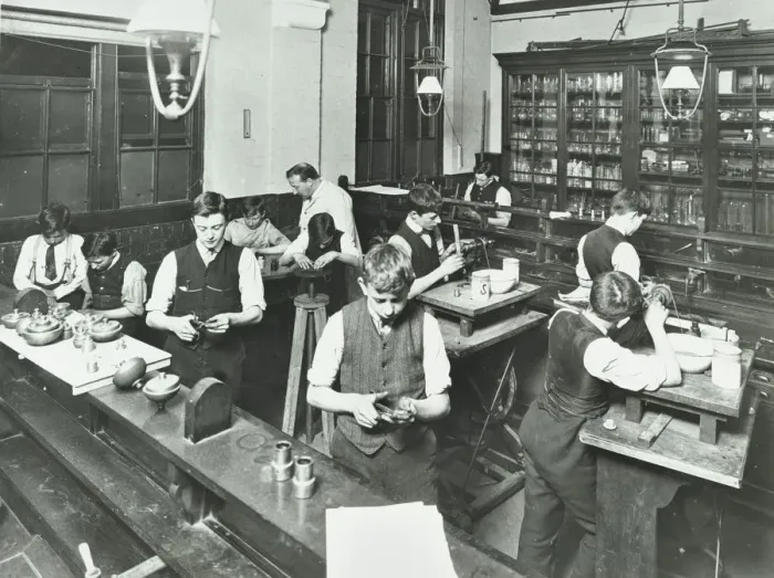 Framed Print : Technical instruction, Haselrigge Road School, Clapham, London, 1914 Framed Print : Technical instruction, Haselrigge Road School, Clapham, London, 1914