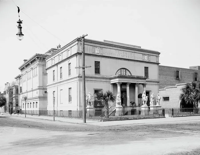 Framed Print : Telfair Academy of Arts and Sciences, Savannah, Ga. between 1900 and 1920. Creator: Unknown Framed Print : Telfair Academy of Arts and Sciences, Savannah, Ga. between 1900 and 1920. Creator: Unknown