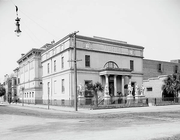 Telfair Academy of Arts and Sciences, Savannah, Ga. between 1900 and 1920. Creator: Unknown