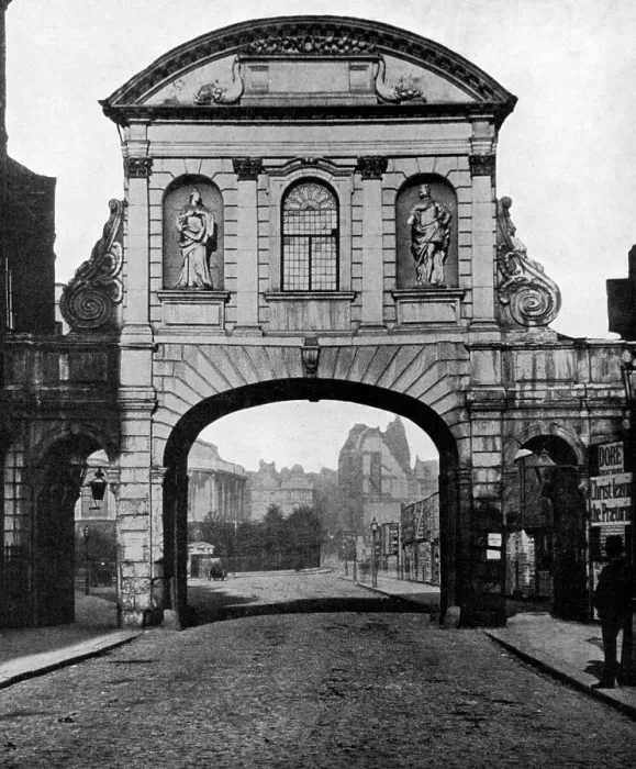 Framed Print : Temple Bar archway, at the Stand end of Fleet Street, London, 1877 (1951) Framed Print : Temple Bar archway, at the Stand end of Fleet Street, London, 1877 (1951)