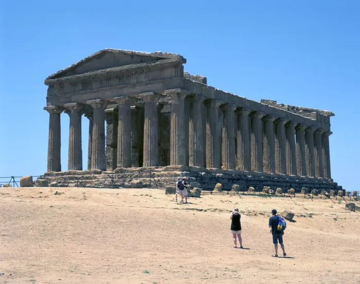 Framed Print : Temple of Concord, Agrigento, Sicily, Italy Framed Print : Temple of Concord, Agrigento, Sicily, Italy
